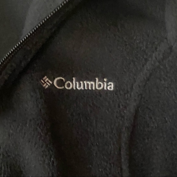 SOLD Columbia Benton Springs Fleece Vest Black - Picture 5 of 5